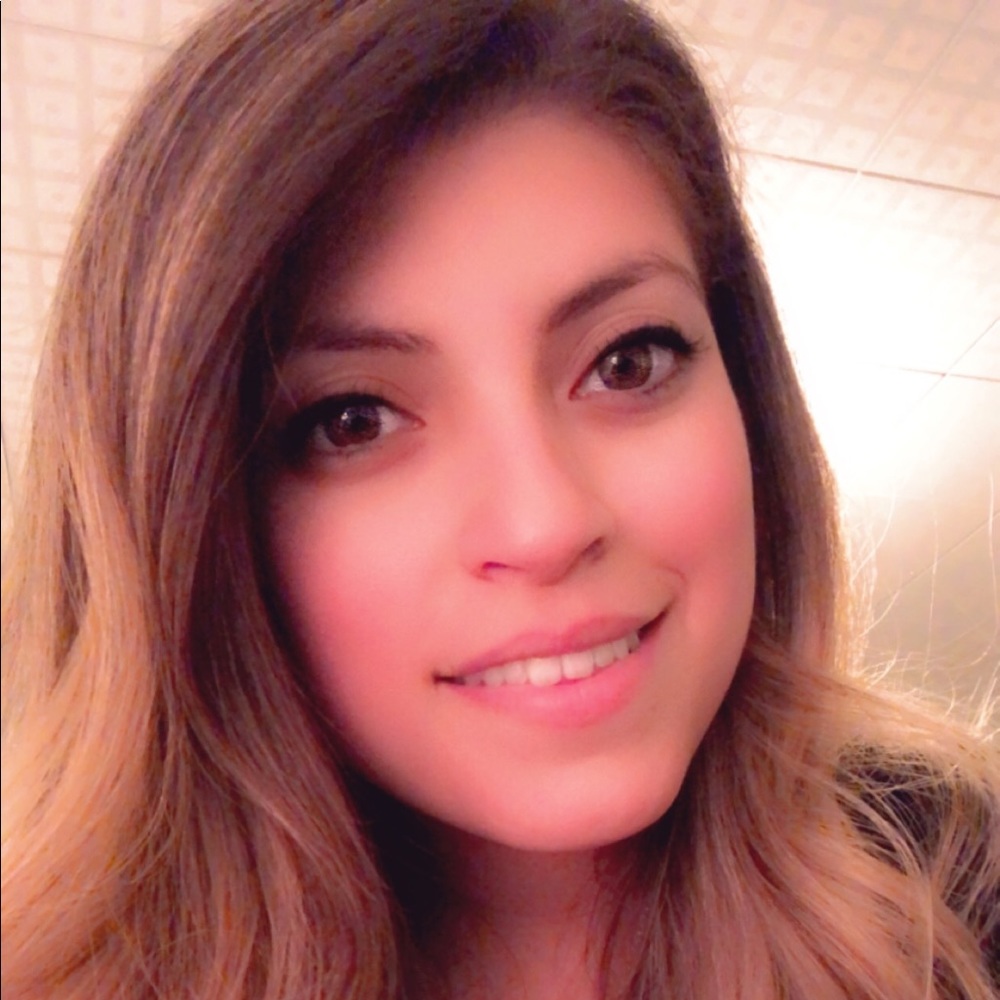 Meet your Posher, Ariana